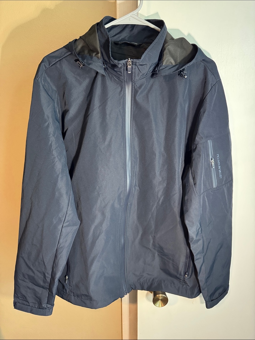 Mountain Valley Men's Size 105 (US Large) Navy Blue Rain Jacket Removable Hood